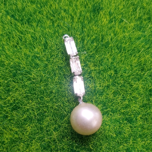 Triple Tier Crystal Pearl Drop Pendant P312 - Picture 1 of 3